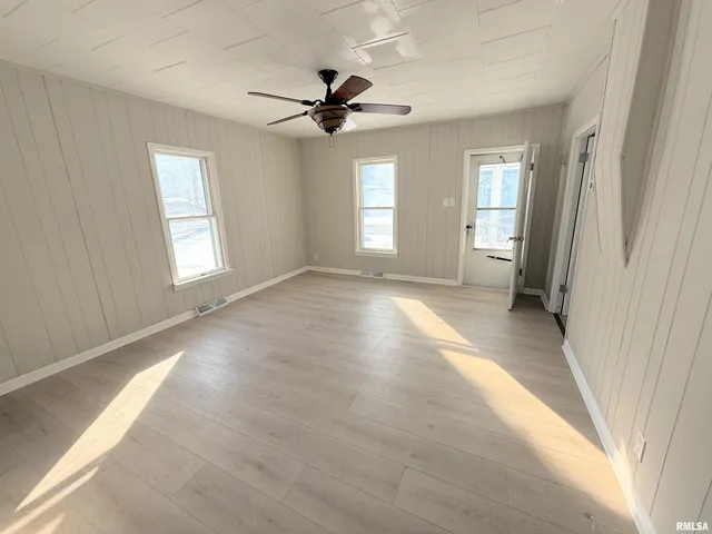 $65,000 | 211 South Dean Street, Royalton, IL 62983