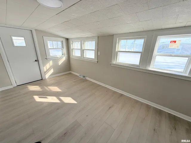 $65,000 | 211 South Dean Street, Royalton, IL 62983