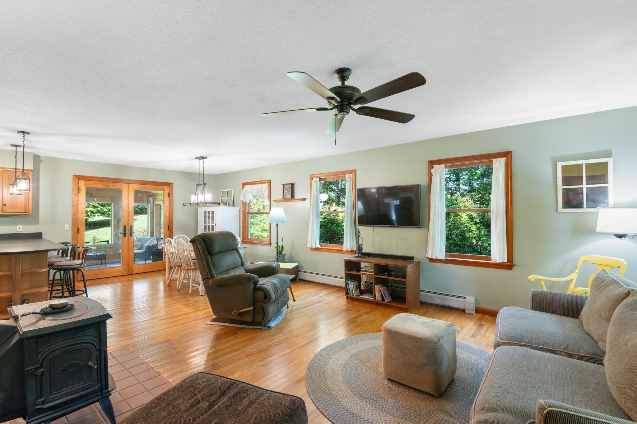 434 Scott Road Vernon, VT 05354 - Photo 3 of 60 Gallery Image 3
