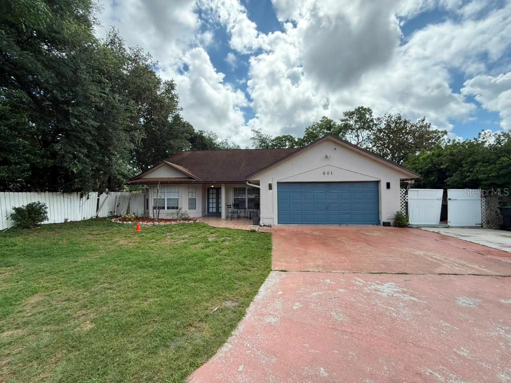 601 South Dean Road Orlando, FL 32825 - Photo 2 of 12