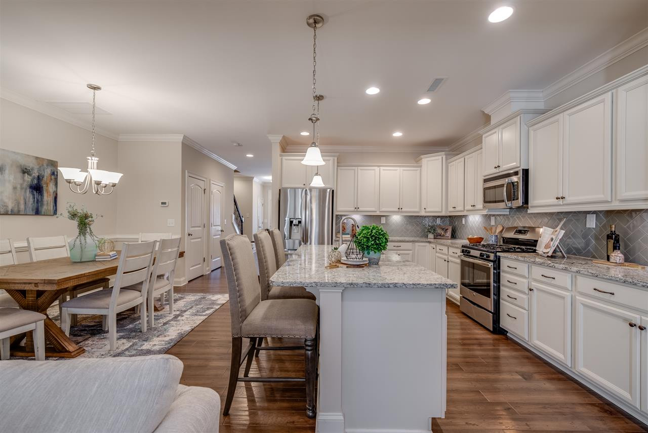 633 Fallon Grove Way Raleigh, NC 27608 - Photo 2 of 30 Photo 2