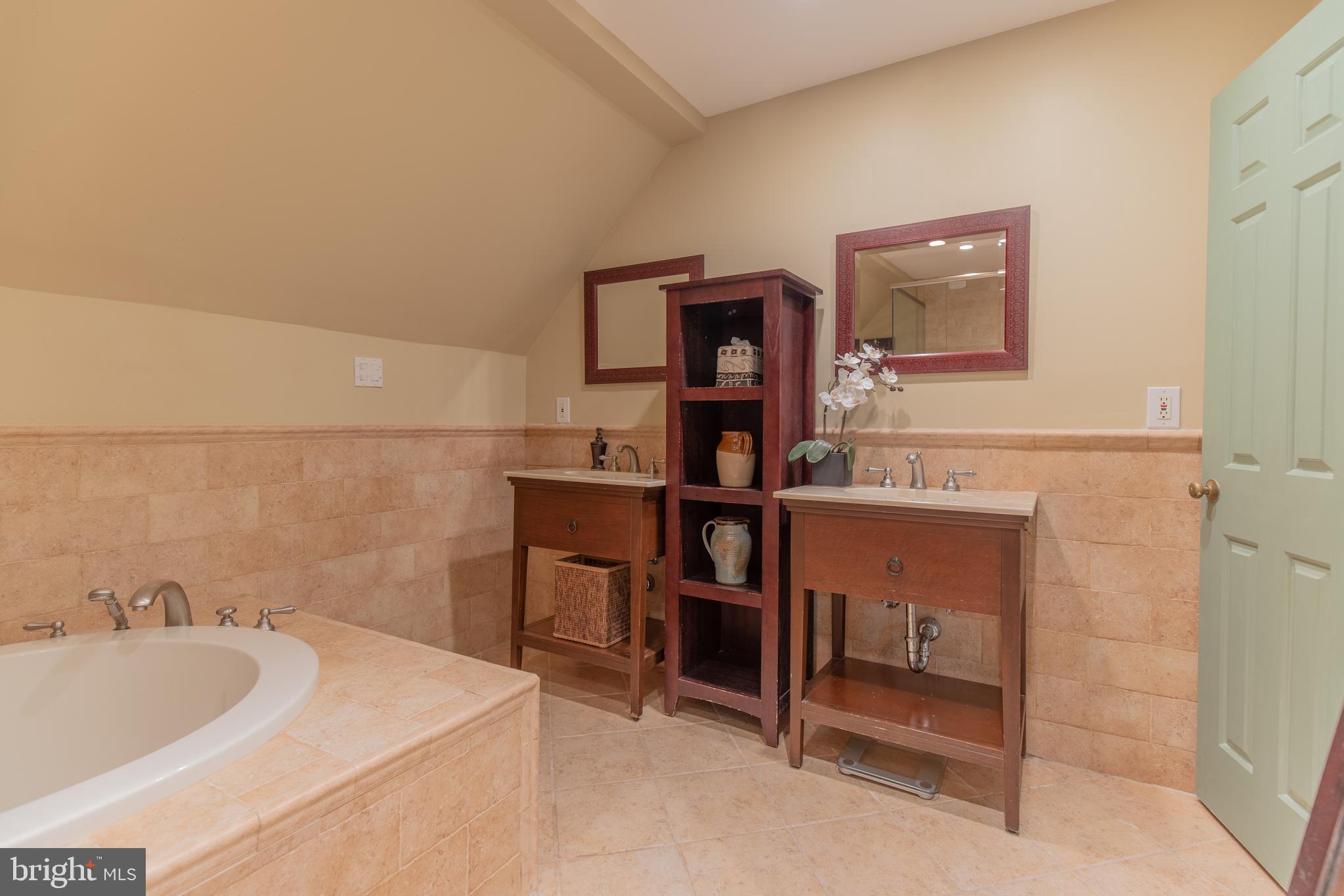 2 Redgate Court Silver Spring, MD 20905 - Photo 36 of 64