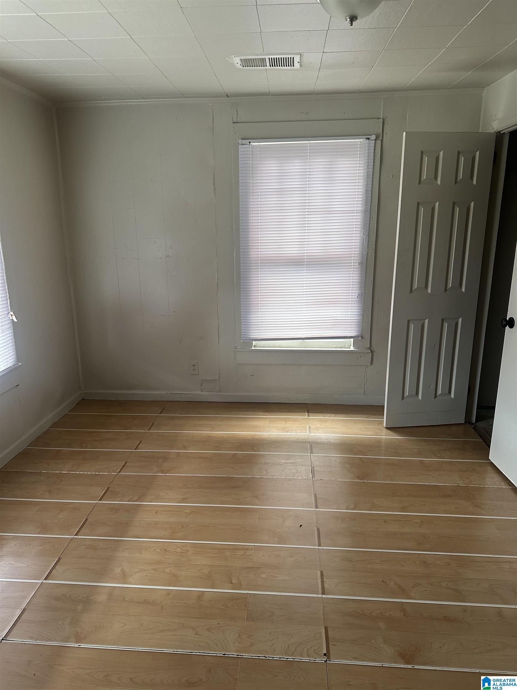 3417 Maple Avenue Southwest Birmingham, AL 35221 - Photo 4 of 8