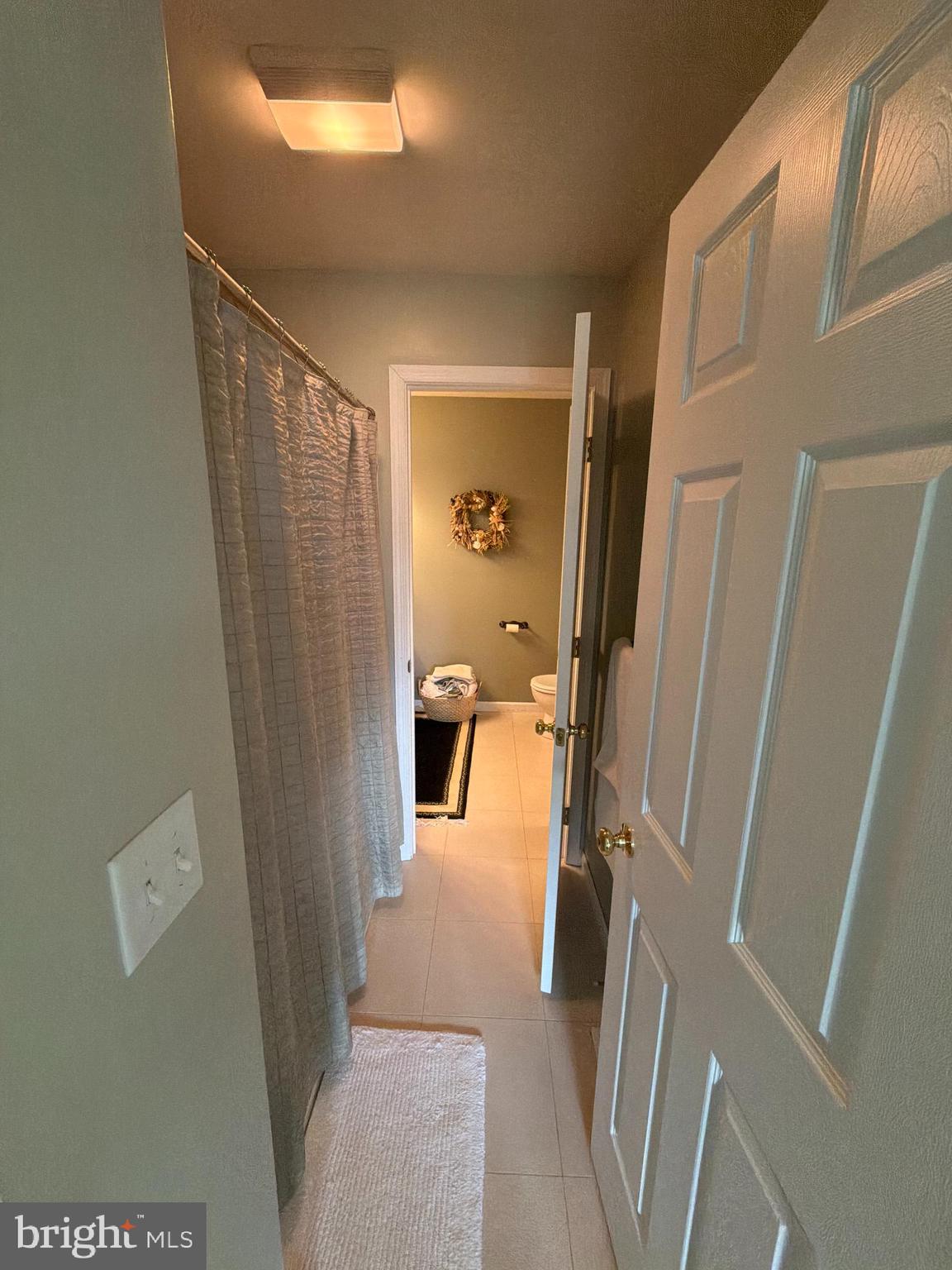 4245 Roth Farm Village Circle Mechanicsburg, PA 17050 - Photo 20 of 42