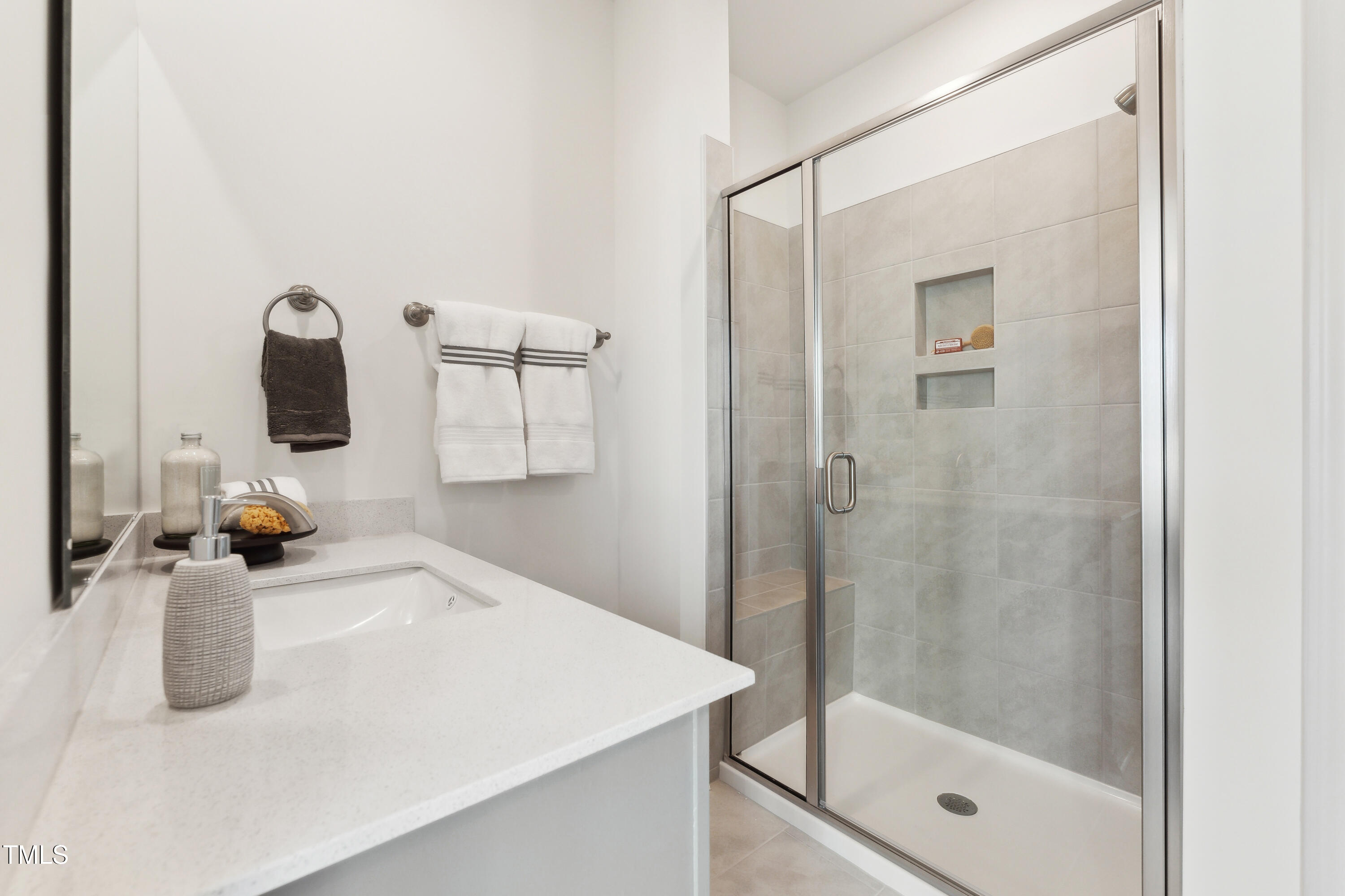 509 Kildaire Farm Road, Unit 302 Cary, NC 27511 - Photo 7 of 10 P_RAL_WAI_Julianne_INT_PBTH_2