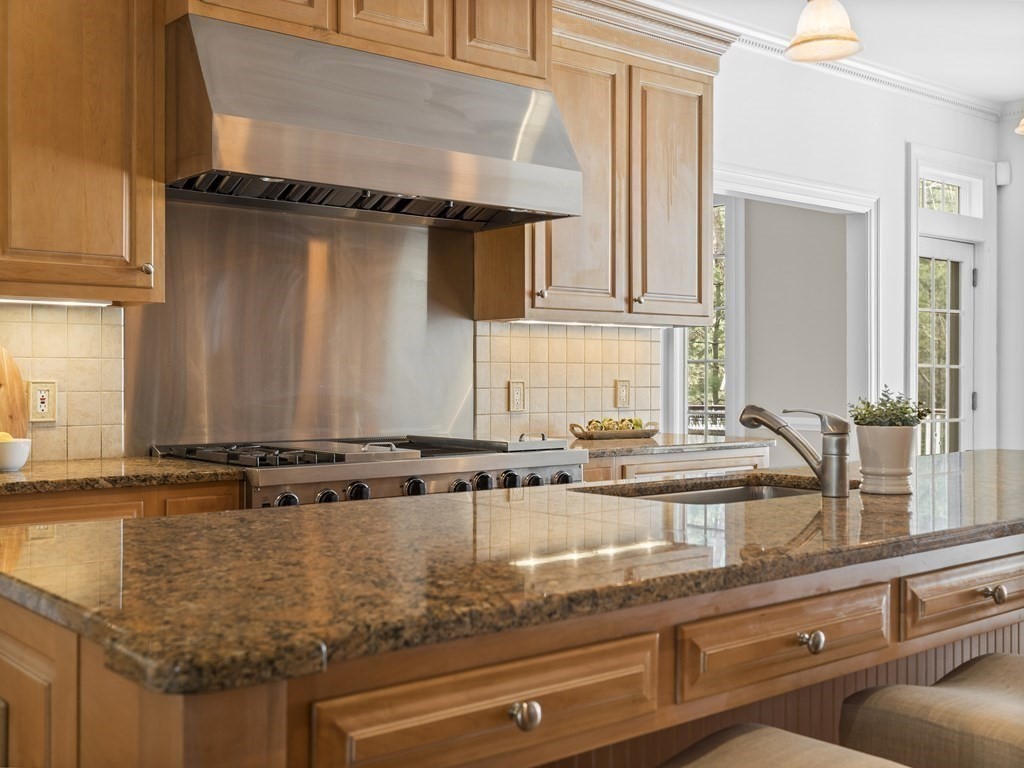 427 South Street Needham, MA 02492 - Photo 20 of 42