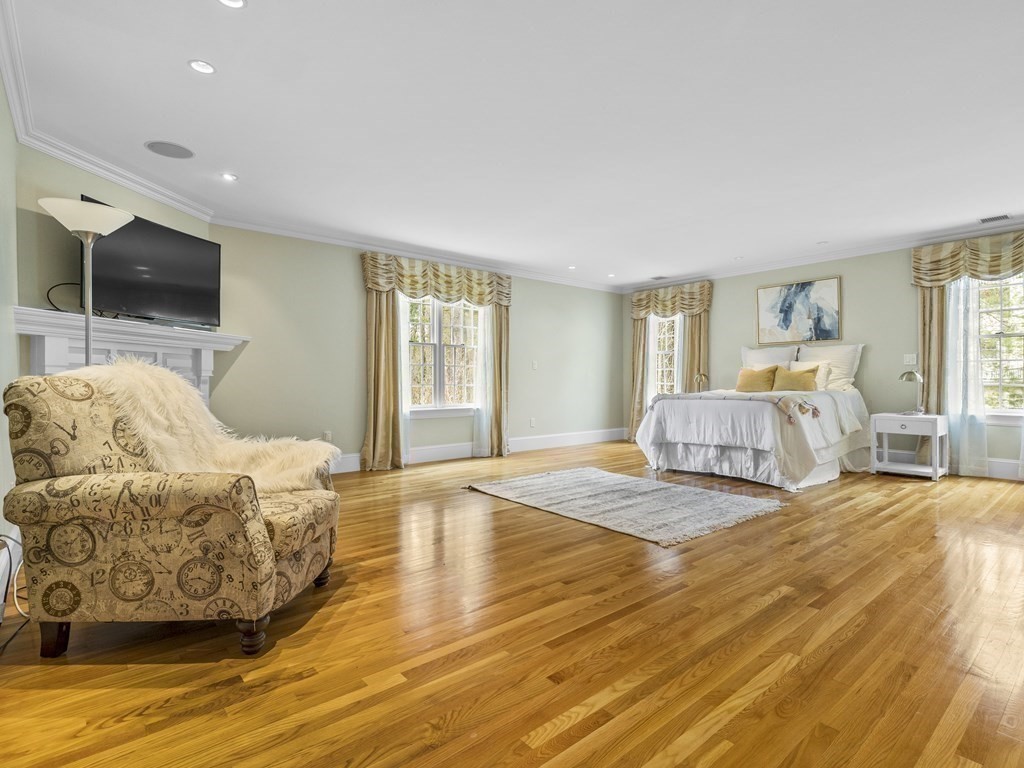 427 South Street Needham, MA 02492 - Photo 25 of 42