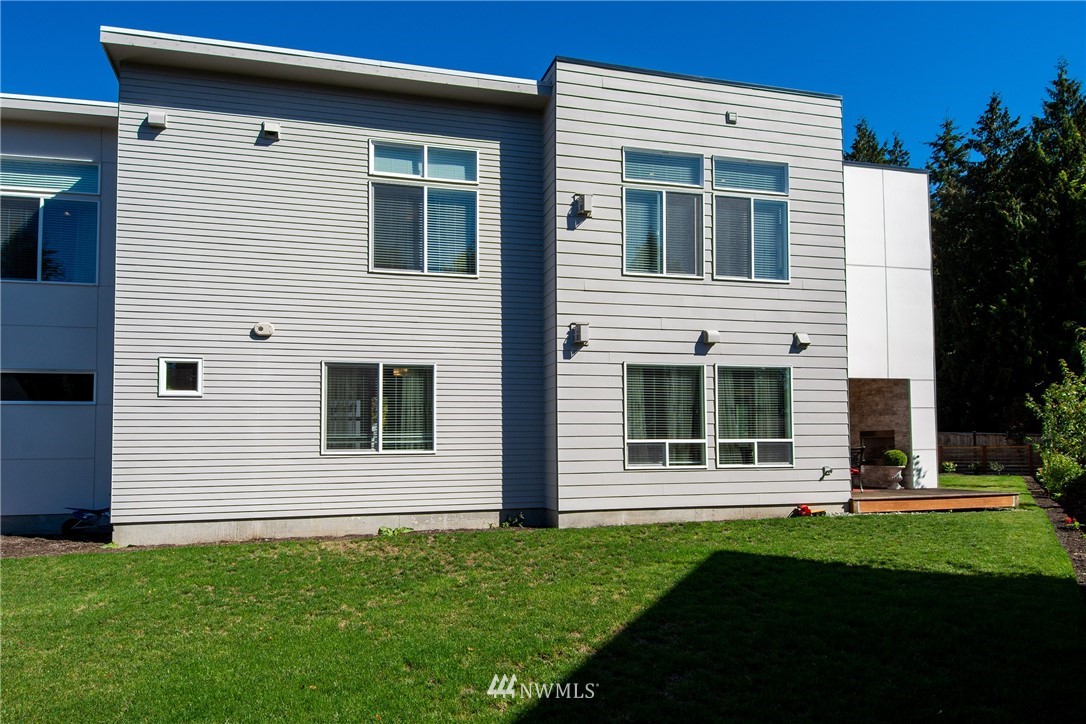 606 Hubbard Road Lynnwood, WA 98036 - Photo 14 of 25