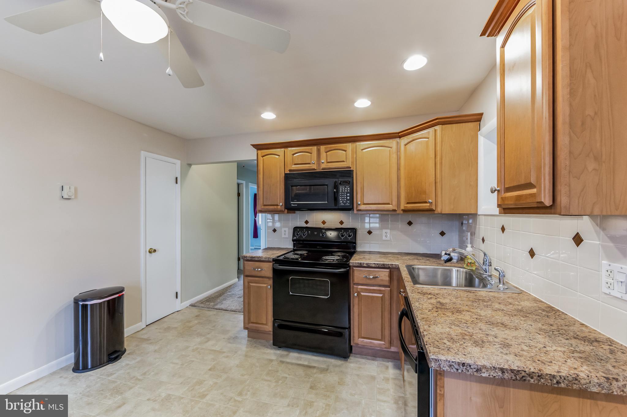 85 Rutgers Road Pennsville, NJ 08070 - Photo 12 of 35
