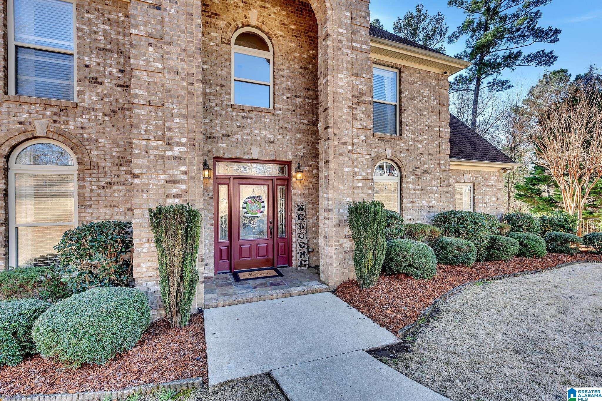 207 Cahaba Ridge Drive Trussville, AL 35173 - Photo 3 of 47