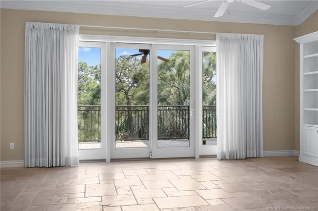 a view of entryway with front door