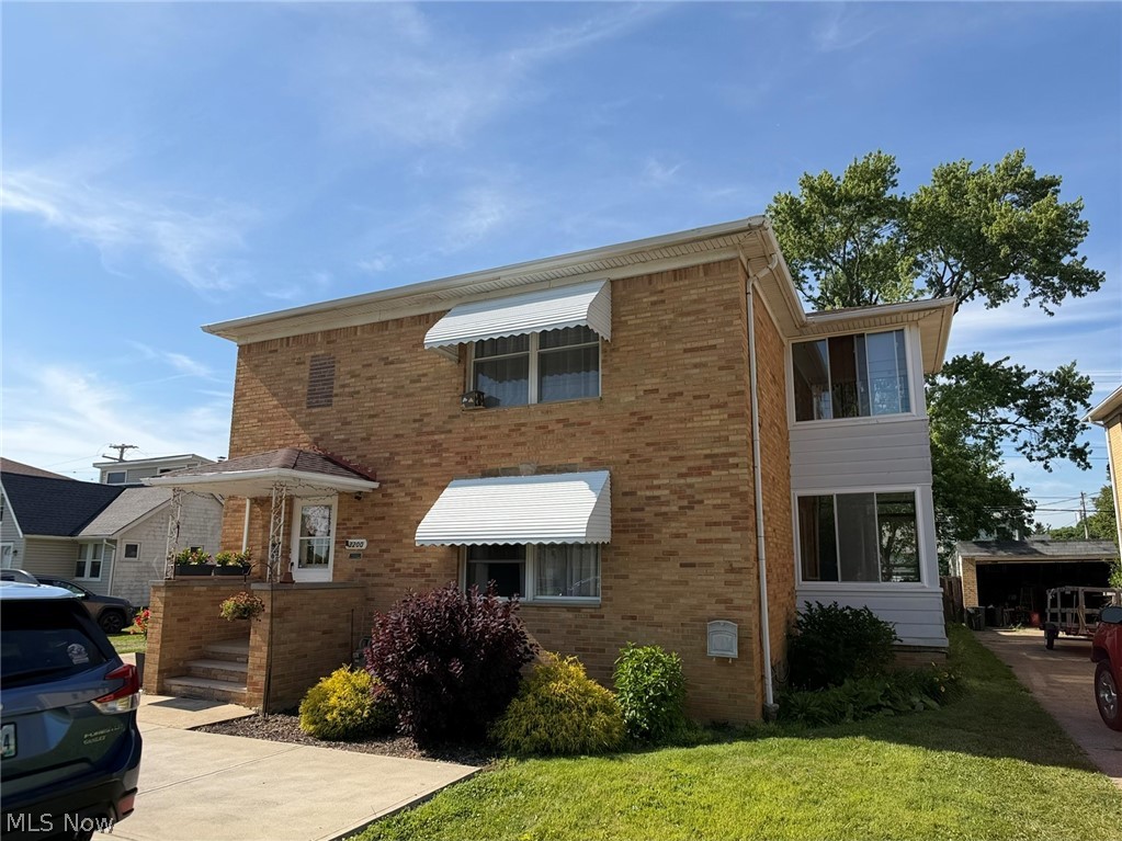 3200 Snow Road Parma, OH 44134 - Photo 3 of 29