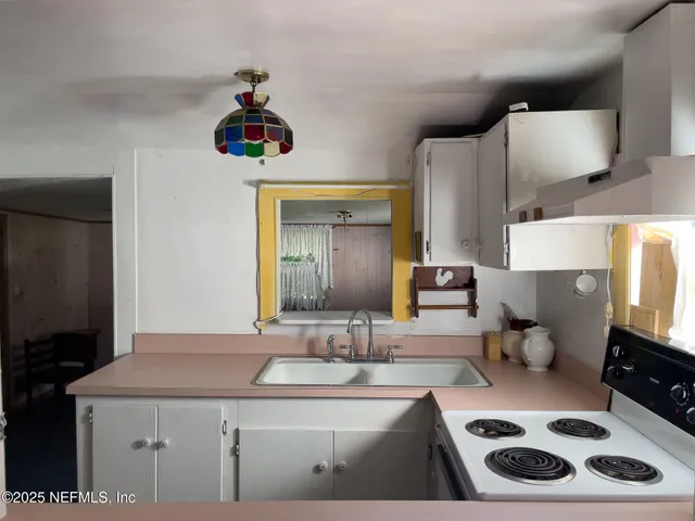 $250,000 | 115 Troupe, San Mateo, FL 32187