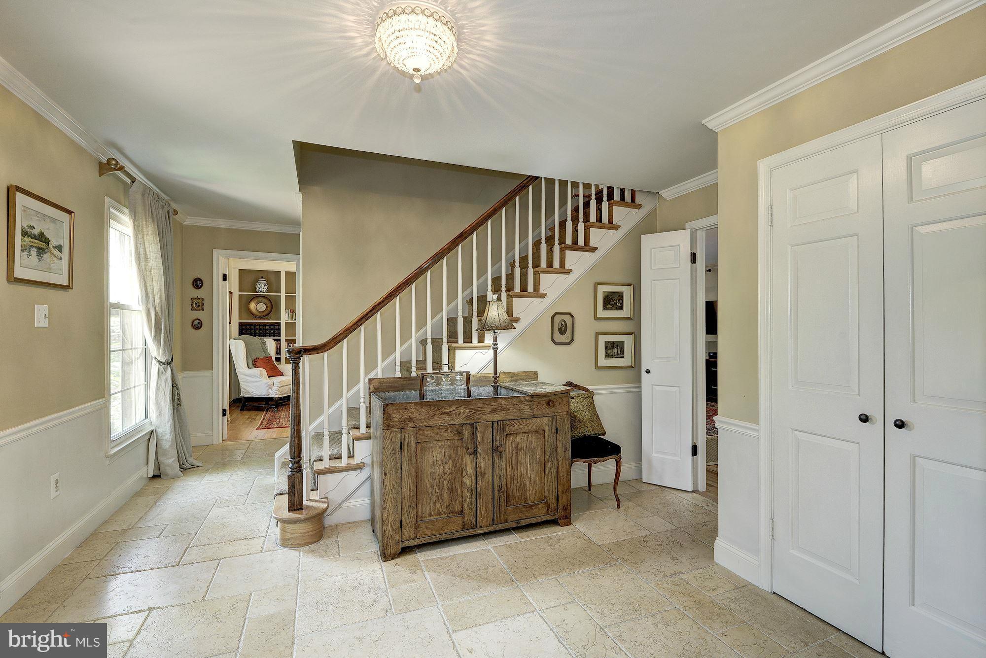 10205 Lawyers Road Vienna, VA 22181 - Photo 11 of 29 Interior (General)