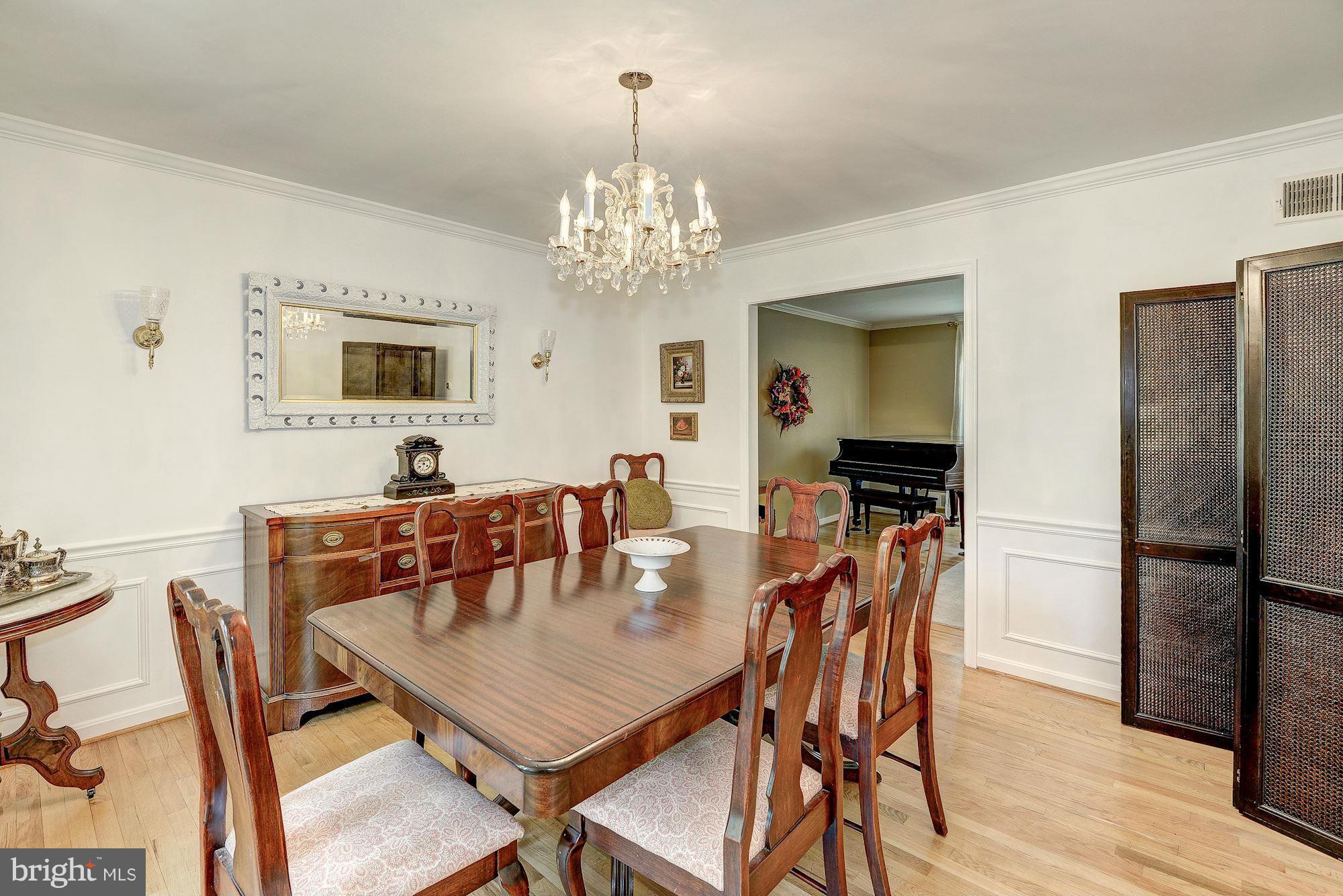 10205 Lawyers Road Vienna, VA 22181 - Photo 13 of 29 Dining Room