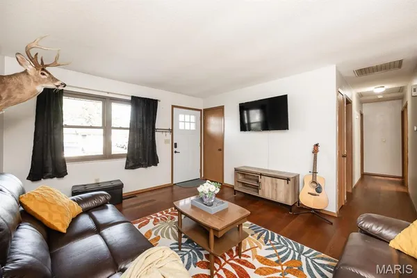 $200,000 | 713 Beebe Drive, Mascoutah, IL 62258