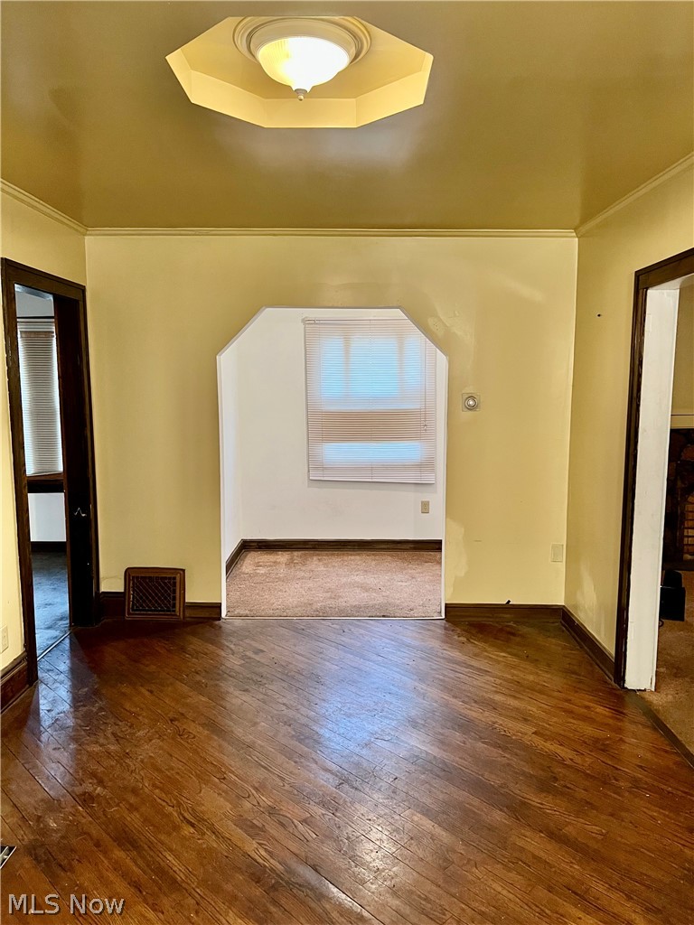 847 Carpenter Street Akron, OH 44310 - Photo 10 of 31 Dining room