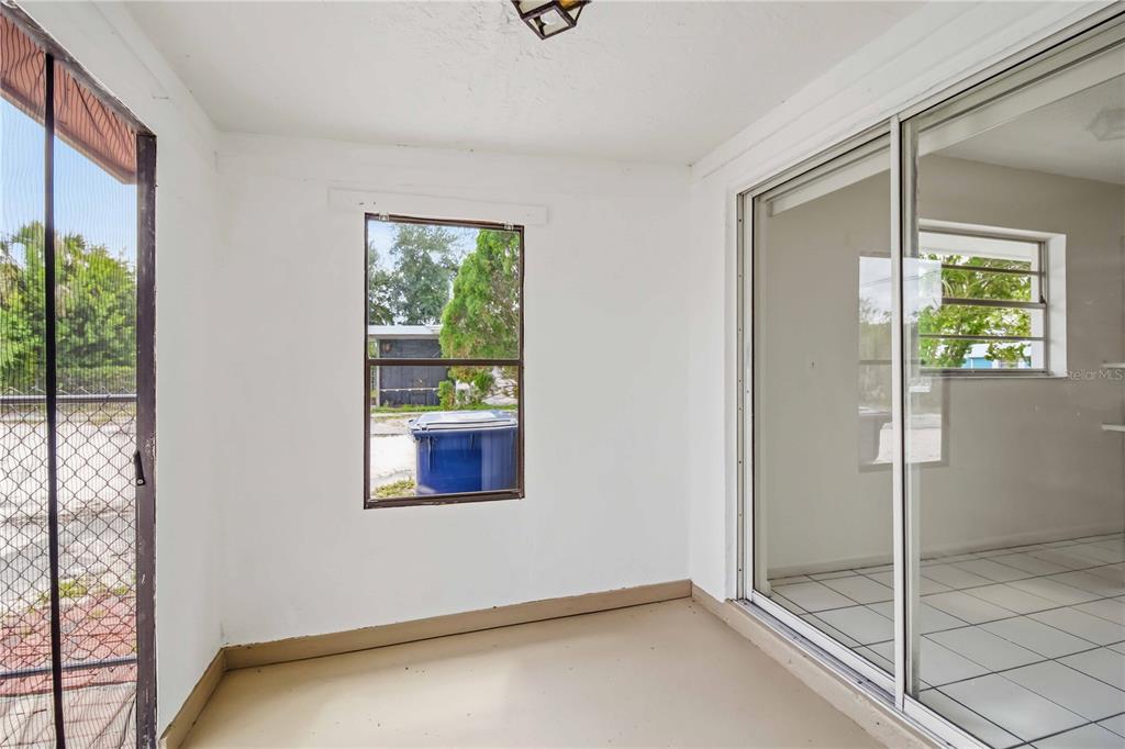 6909 Brentford Road Sarasota, FL 34241 - Photo 16 of 29