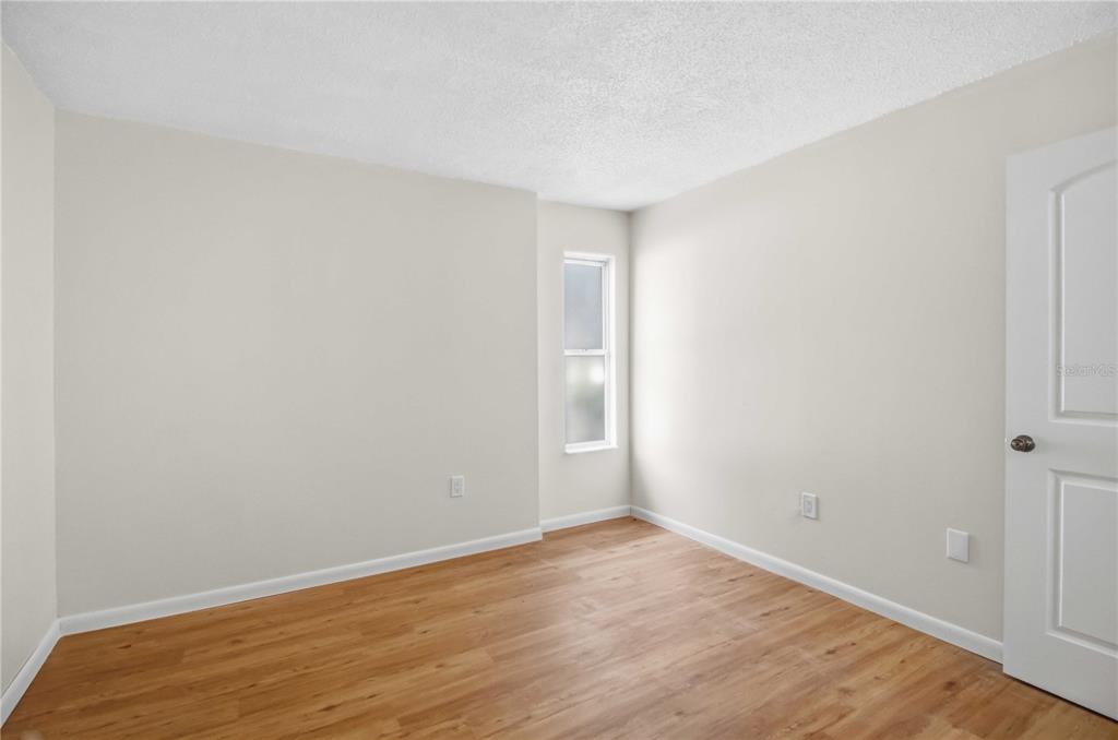 6909 Brentford Road Sarasota, FL 34241 - Photo 20 of 29