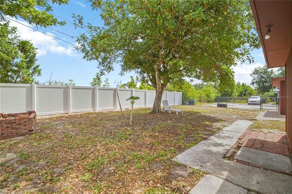 6909 Brentford Road Sarasota, FL 34241 - Photo 28 of 29