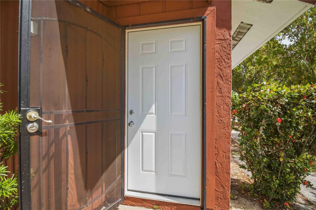 6909 Brentford Road Sarasota, FL 34241 - Photo 6 of 29