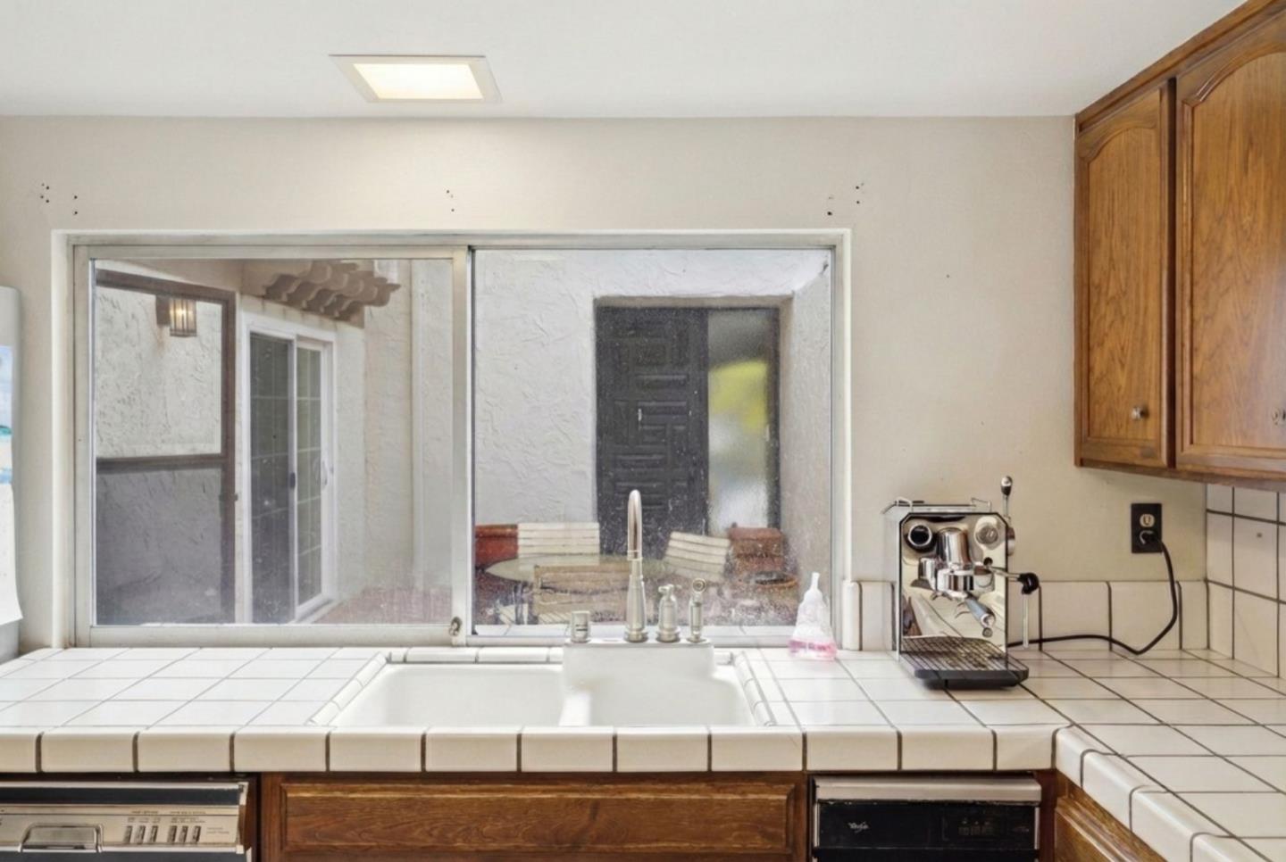 25 Rinconada Circle Belmont, CA 94002 - Photo 23 of 65