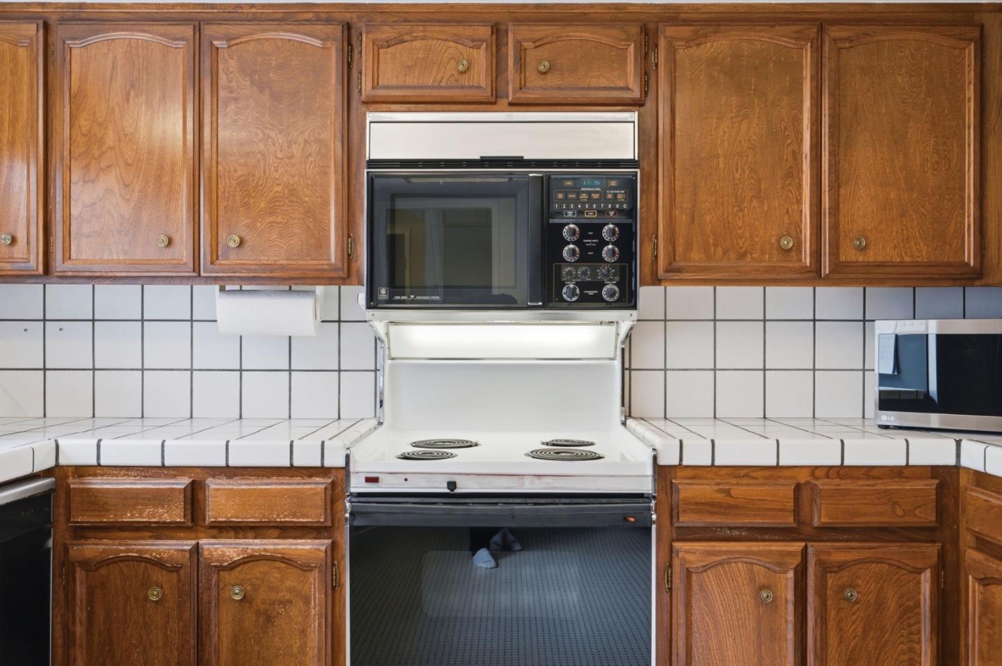 25 Rinconada Circle Belmont, CA 94002 - Photo 24 of 65