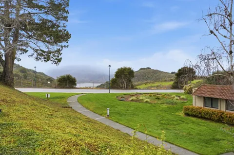 $1,950,000 | 25 Rinconada Circle, Belmont, CA 94002