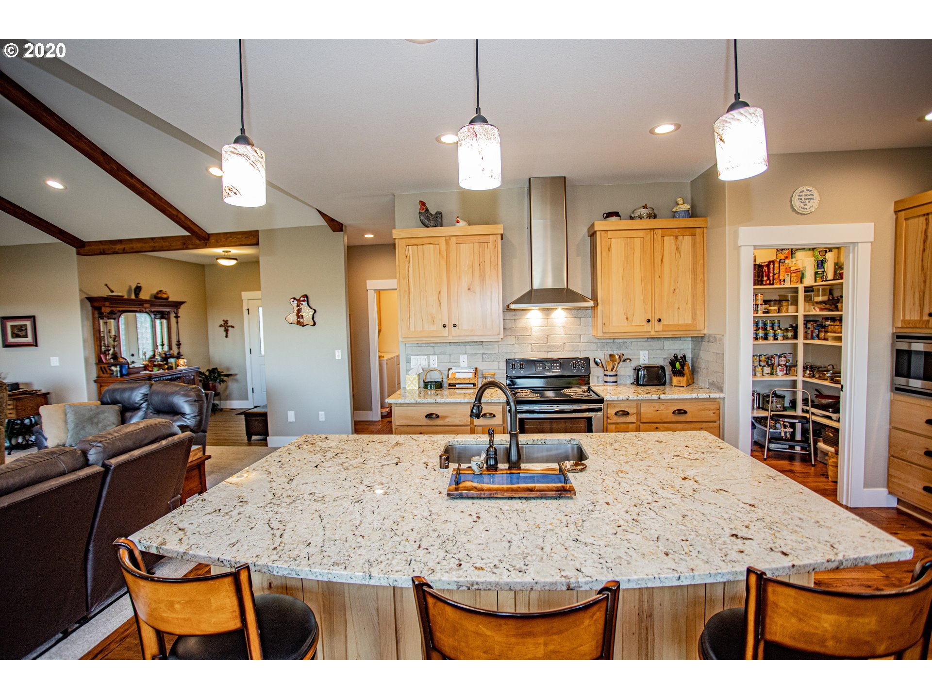 219 Fairgrounds Road West Goldendale, WA 98620 - Photo 10 of 32 Gallery Image 10