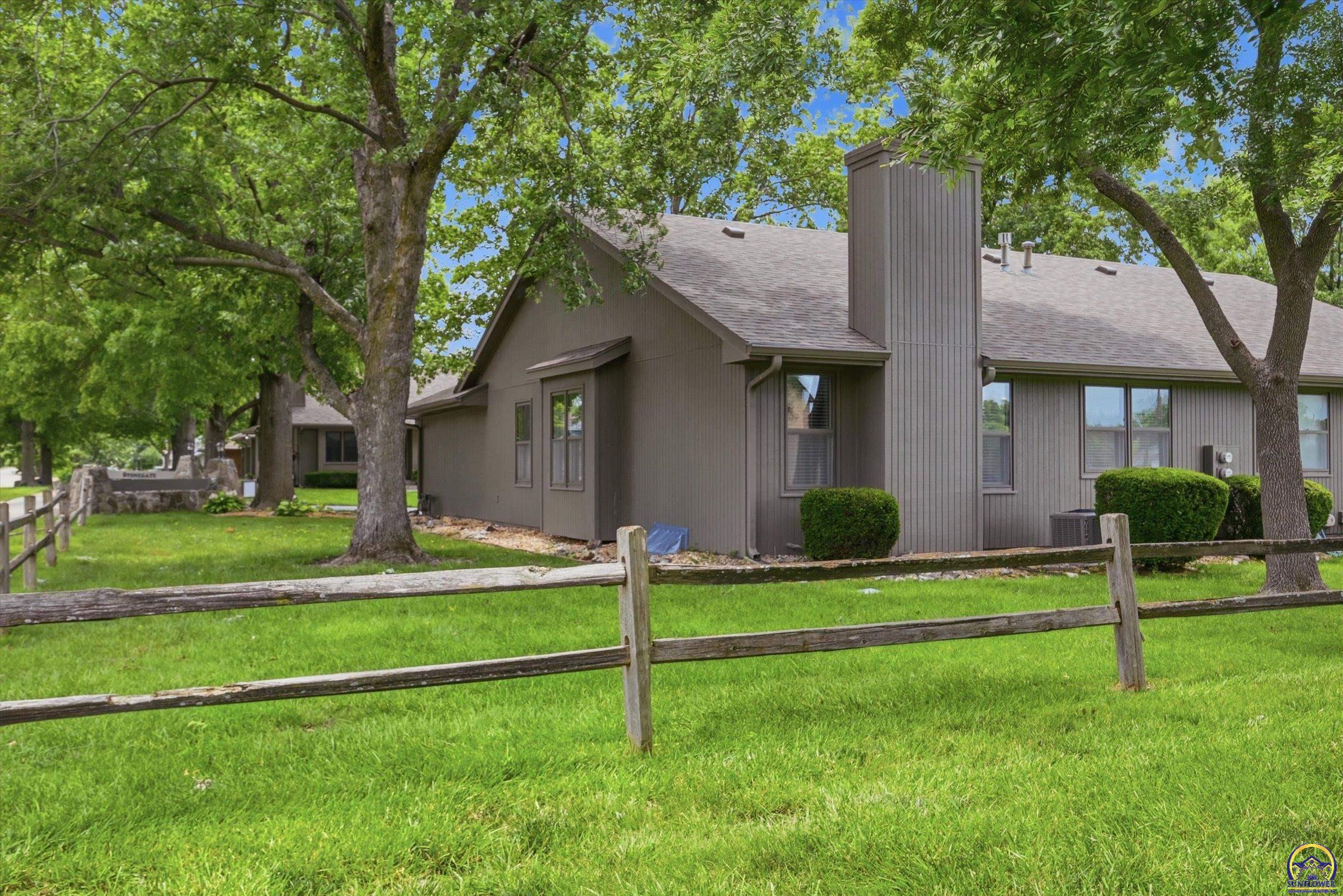 5500 Southwest Stonegate Court Topeka, KS 66606 - Photo 28 of 32