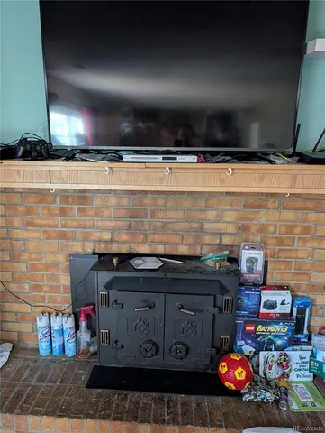 a close view of stove