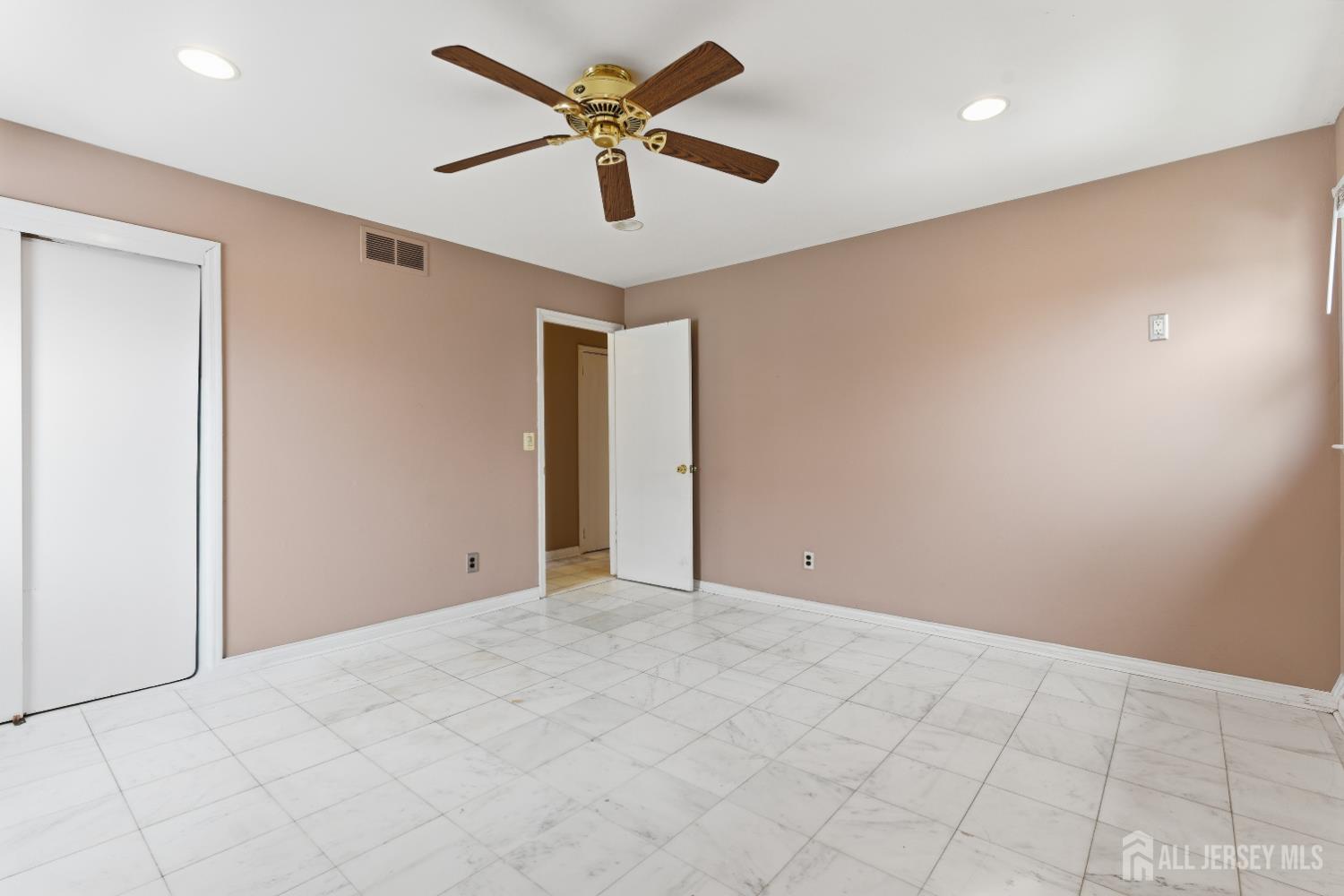 6 Cherry Street Edison, NJ 08817 - Photo 14 of 30 a view of an empty room