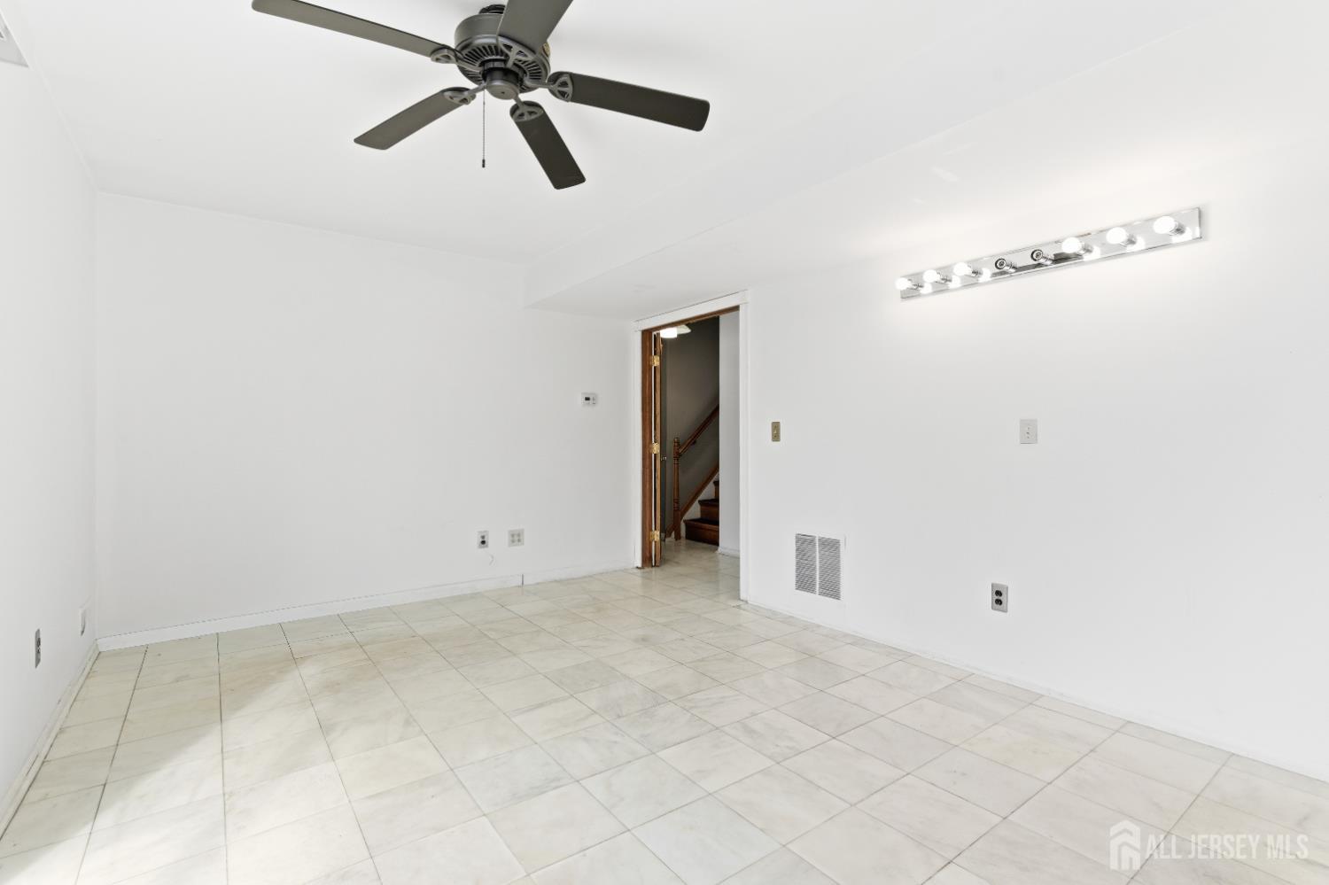 6 Cherry Street Edison, NJ 08817 - Photo 22 of 30 a view of an empty room