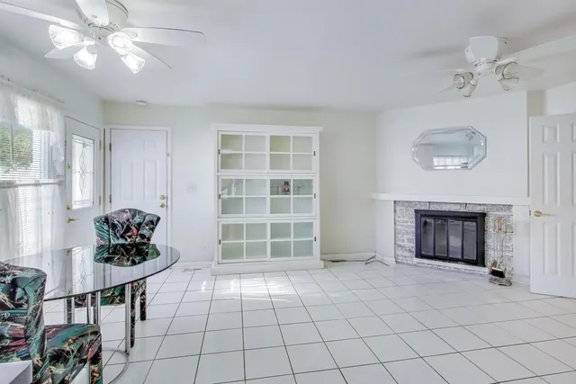 $350,000 | 121 South Lancaster Drive, Bolingbrook, IL 60440