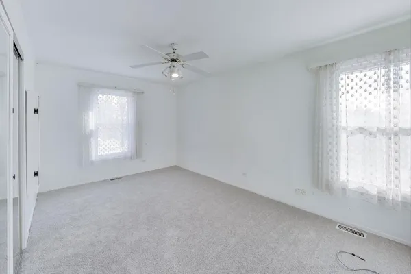 a view of empty room with window