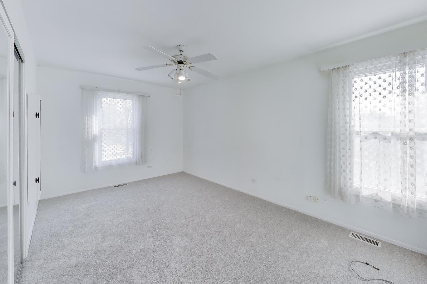 121 South Lancaster Drive Bolingbrook, IL 60440 - Photo 18 of 35 a view of empty room with window