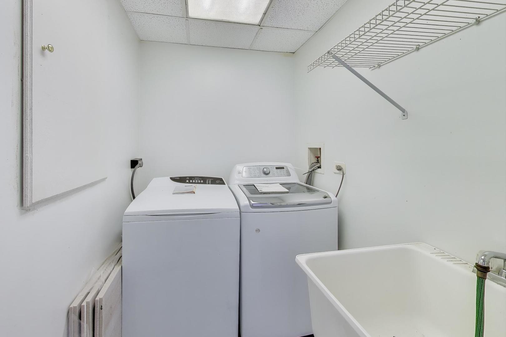 121 South Lancaster Drive Bolingbrook, IL 60440 - Photo 30 of 35 a utility room with dryer and washer