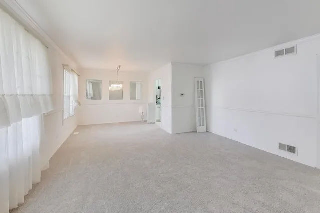 $350,000 | 121 South Lancaster Drive, Bolingbrook, IL 60440