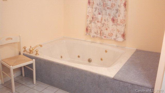286 Zion Hill Road Marion, NC 28752 - Photo 11 of 17 Gallery Image 11