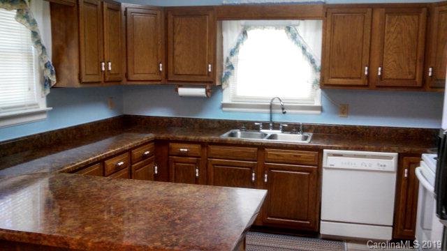 286 Zion Hill Road Marion, NC 28752 - Photo 7 of 17 Gallery Image 7
