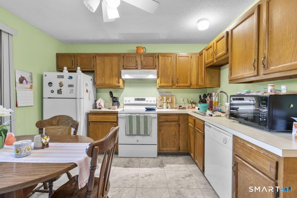 181 Hicks Street, Unit 2D Meriden, CT 06450 - Photo 14 of 36
