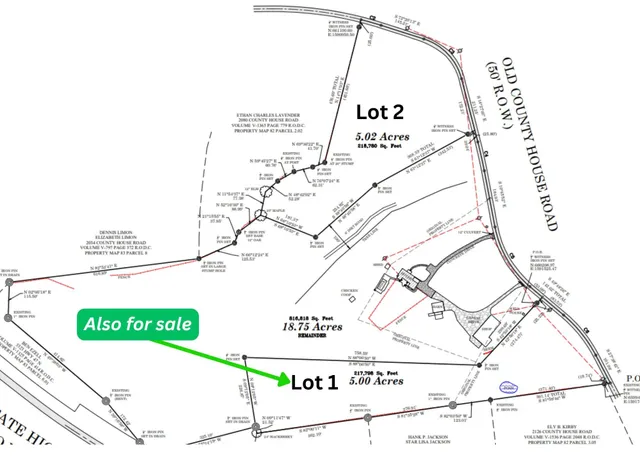 a picture of a black and white photo