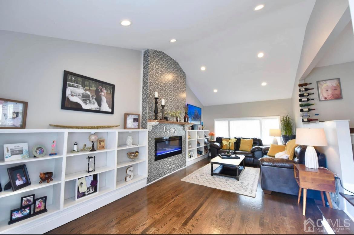 4 Westminster Road Colonia, NJ 07067 - Photo 13 of 14