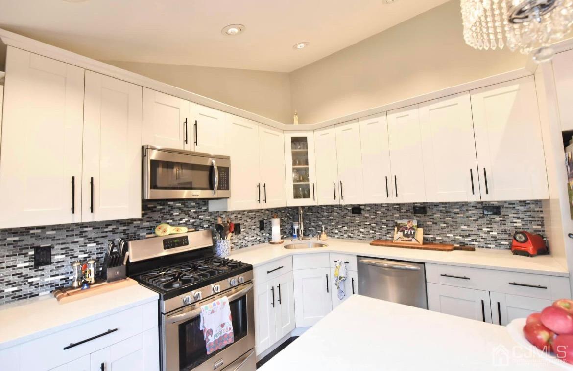 4 Westminster Road Colonia, NJ 07067 - Photo 5 of 14