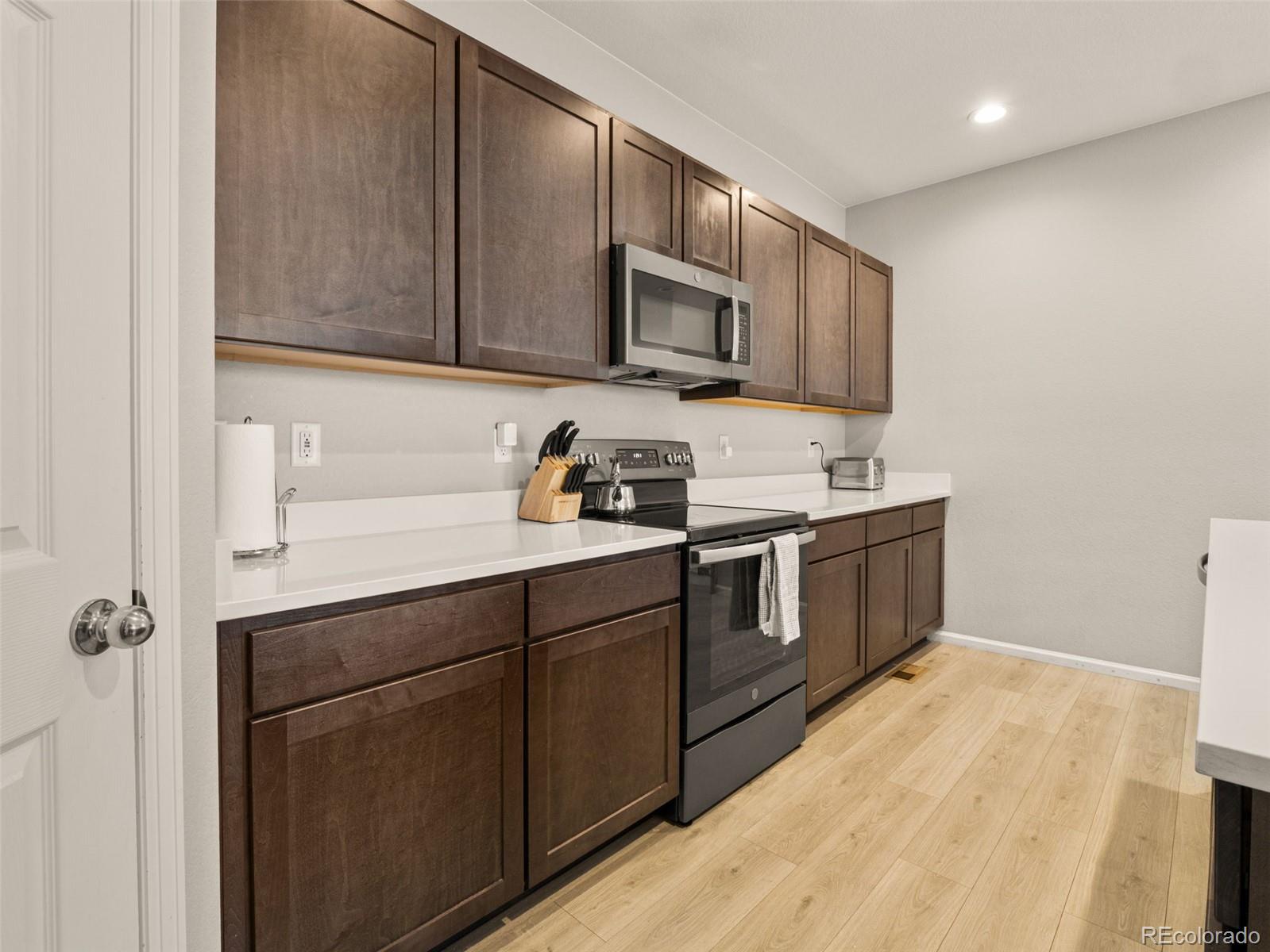 6513 North Ceylon Street Denver, CO 80249 - Photo 9 of 33