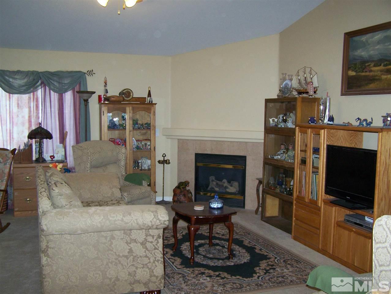 3230 Spring Circle Silver Springs, NV 89429 - Photo 5 of 25 Photo 5