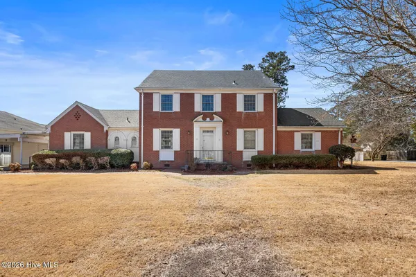 $515,000 | 201 East Hargett Street, Richlands, NC 28574