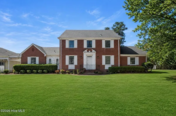 $499,500 | 201 East Hargett Street, Richlands, NC 28574