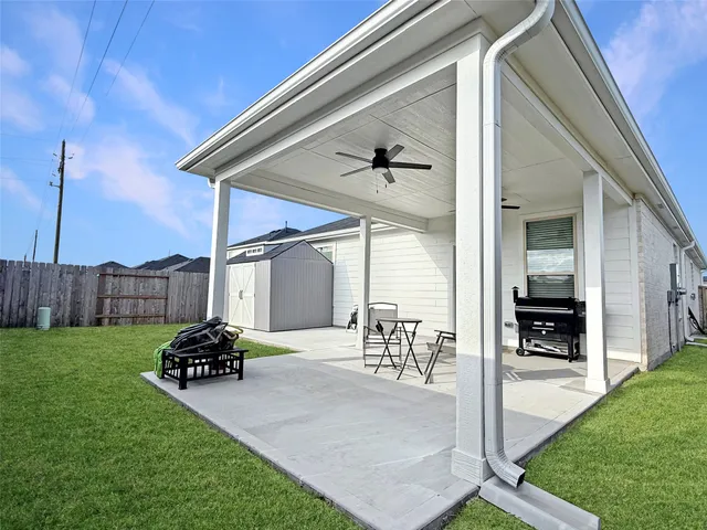 $2,135 | 17207 Thorwell Lane, Crosby, TX 77532