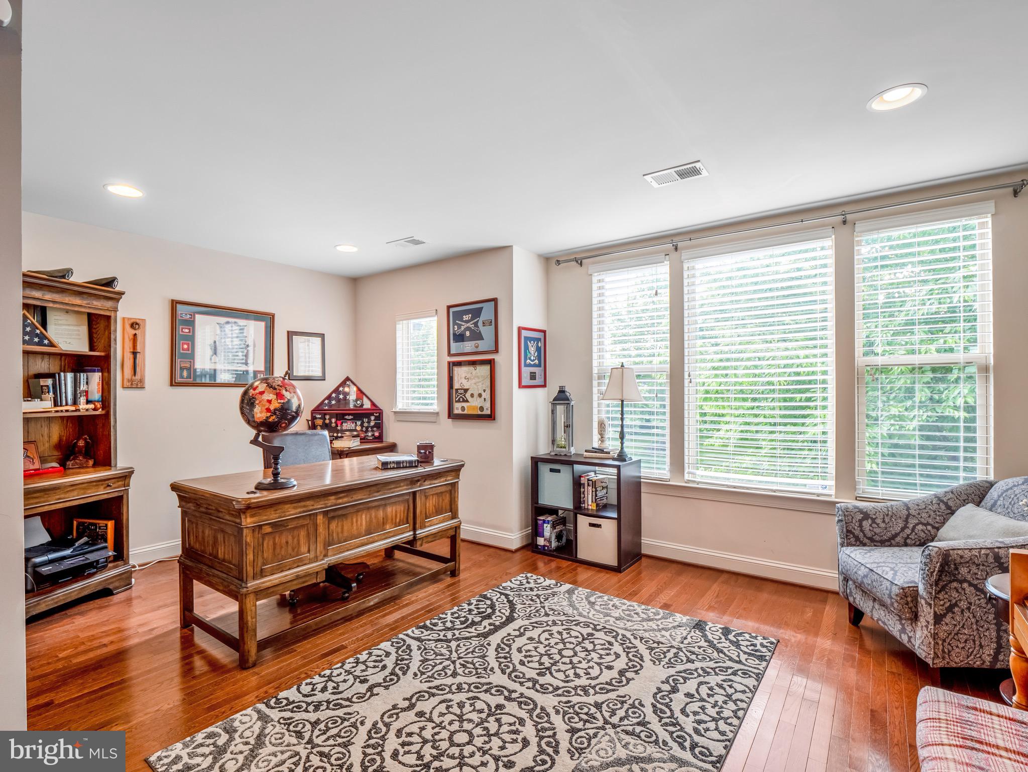 23366 Evening Primrose Square Brambleton, VA 20148 - Photo 13 of 28 a living room with furniture and a window
